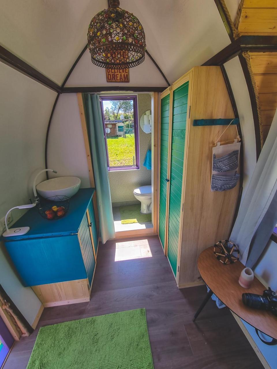Central Tiny Houses Boekarest Buitenkant foto