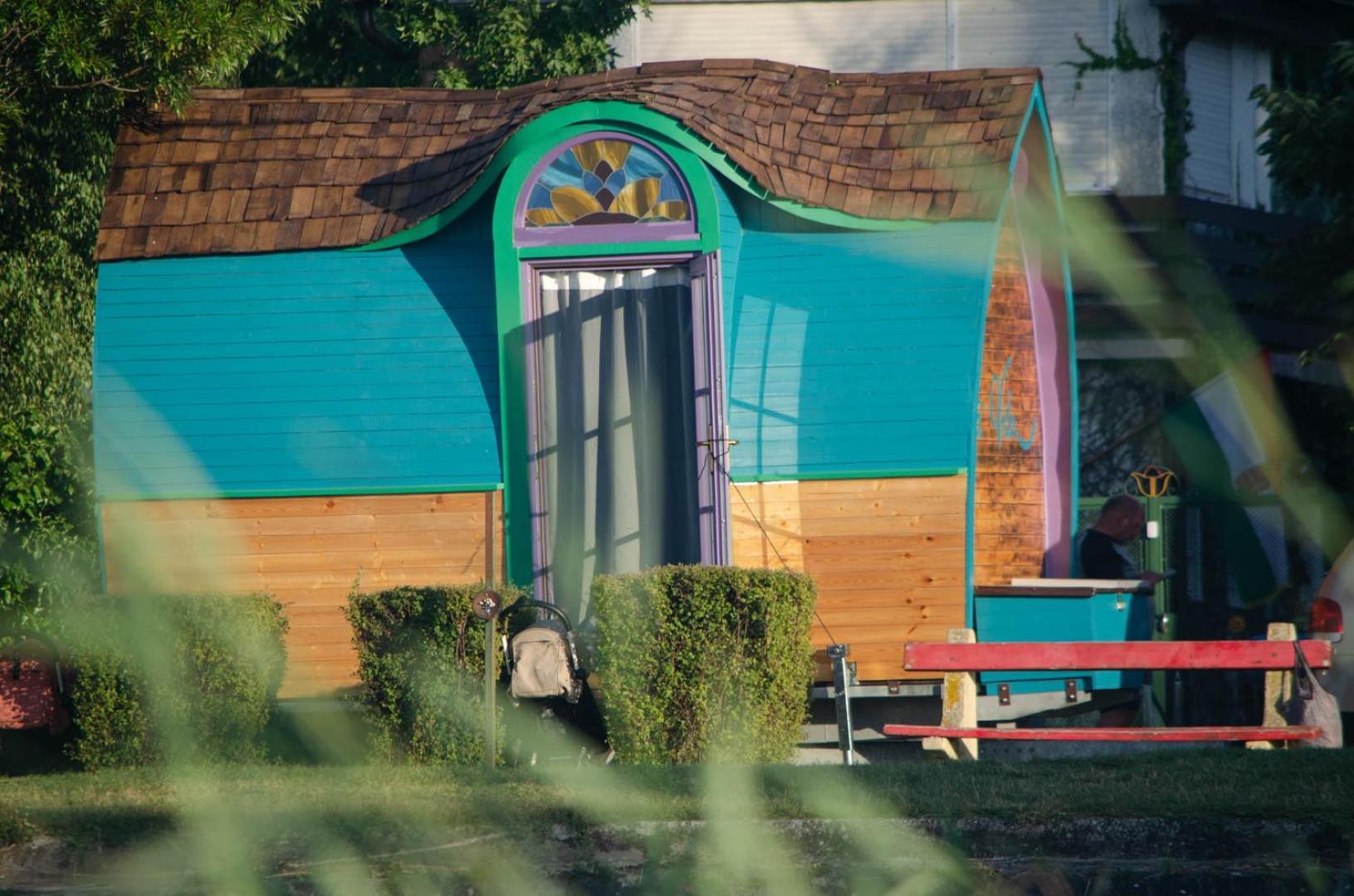 Central Tiny Houses Boekarest Buitenkant foto