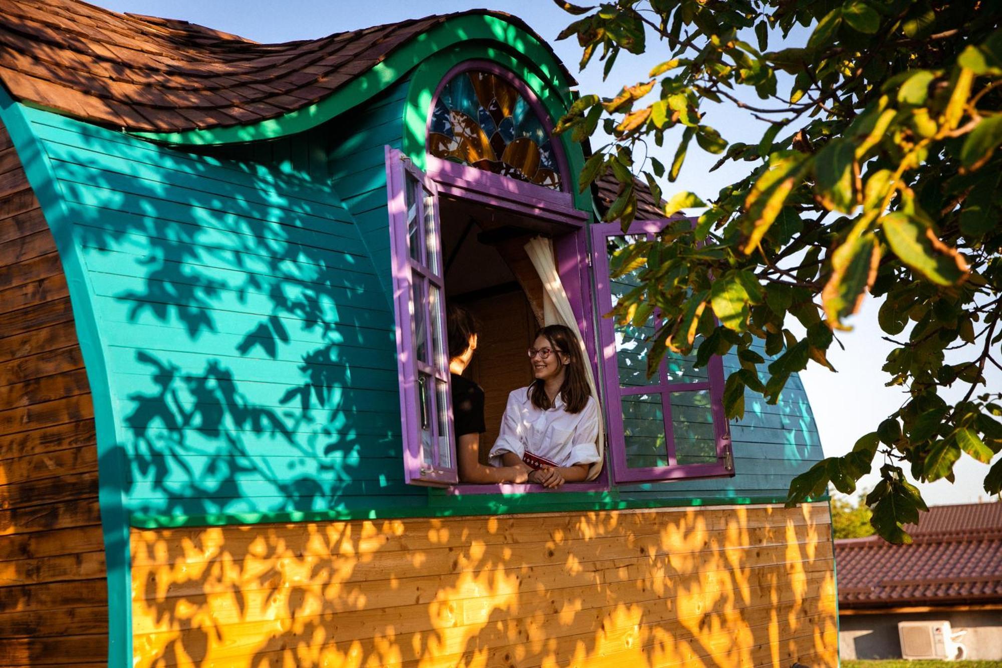 Central Tiny Houses Boekarest Buitenkant foto