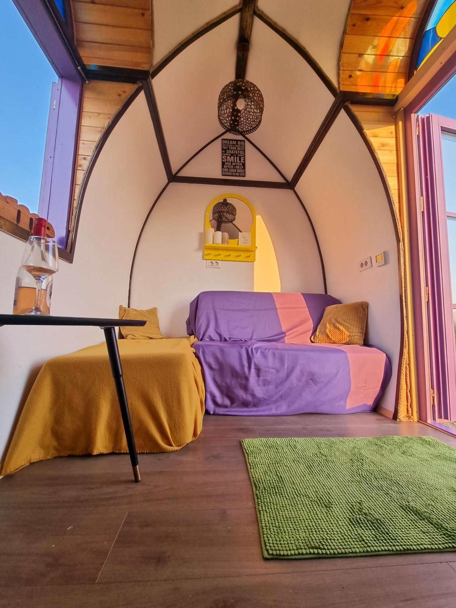 Central Tiny Houses Boekarest Buitenkant foto