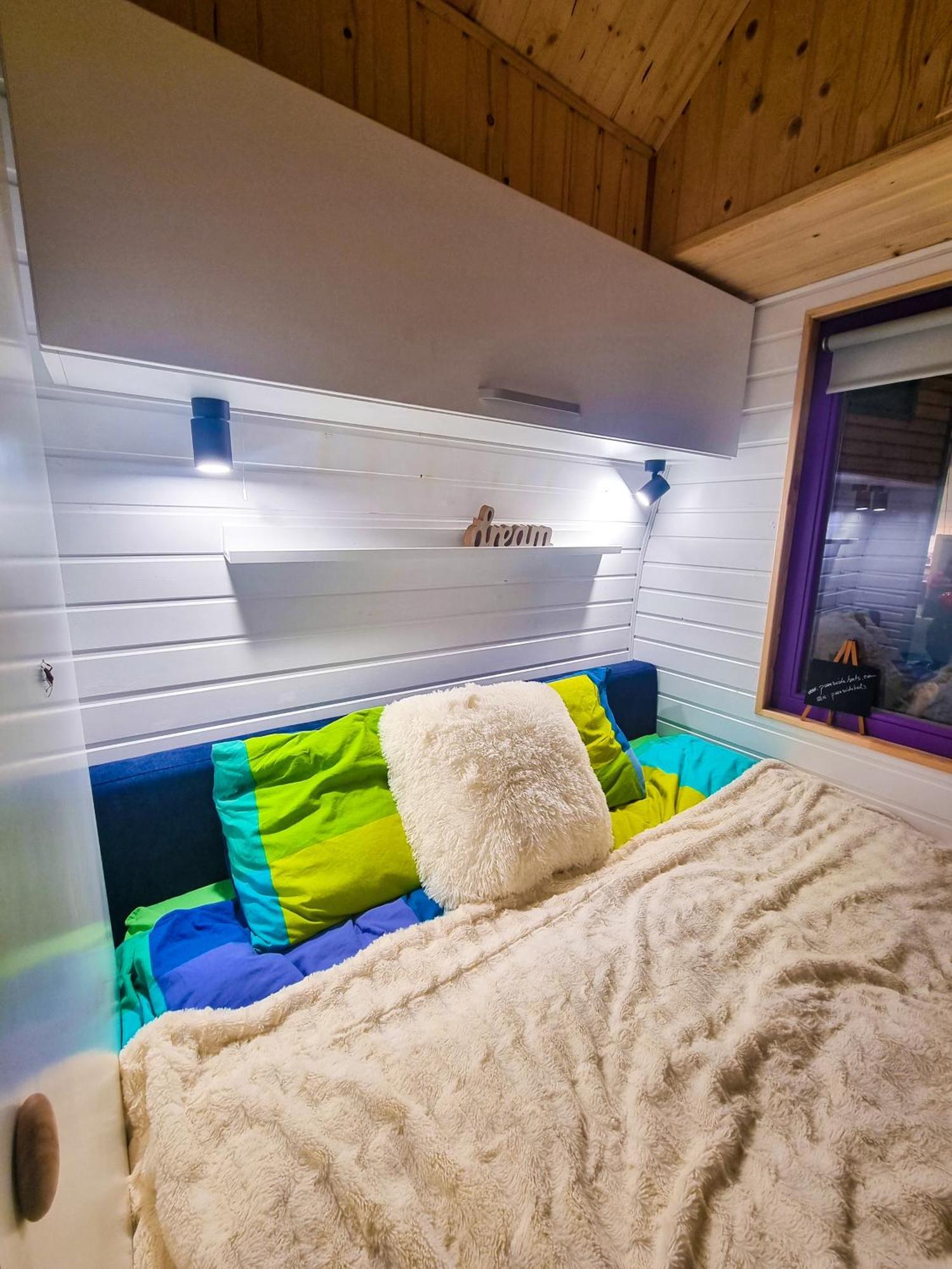 Central Tiny Houses Boekarest Buitenkant foto